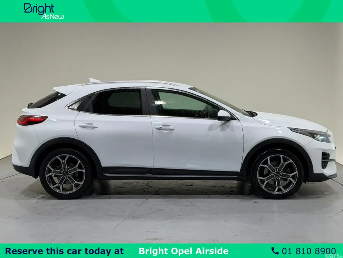 Kia XCeed Hatchback, Petrol Plug-in Hybrid, 2022, White
