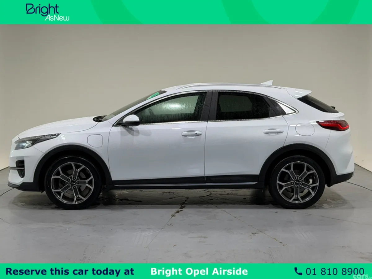 Kia XCeed Hatchback, Petrol Plug-in Hybrid, 2022, White