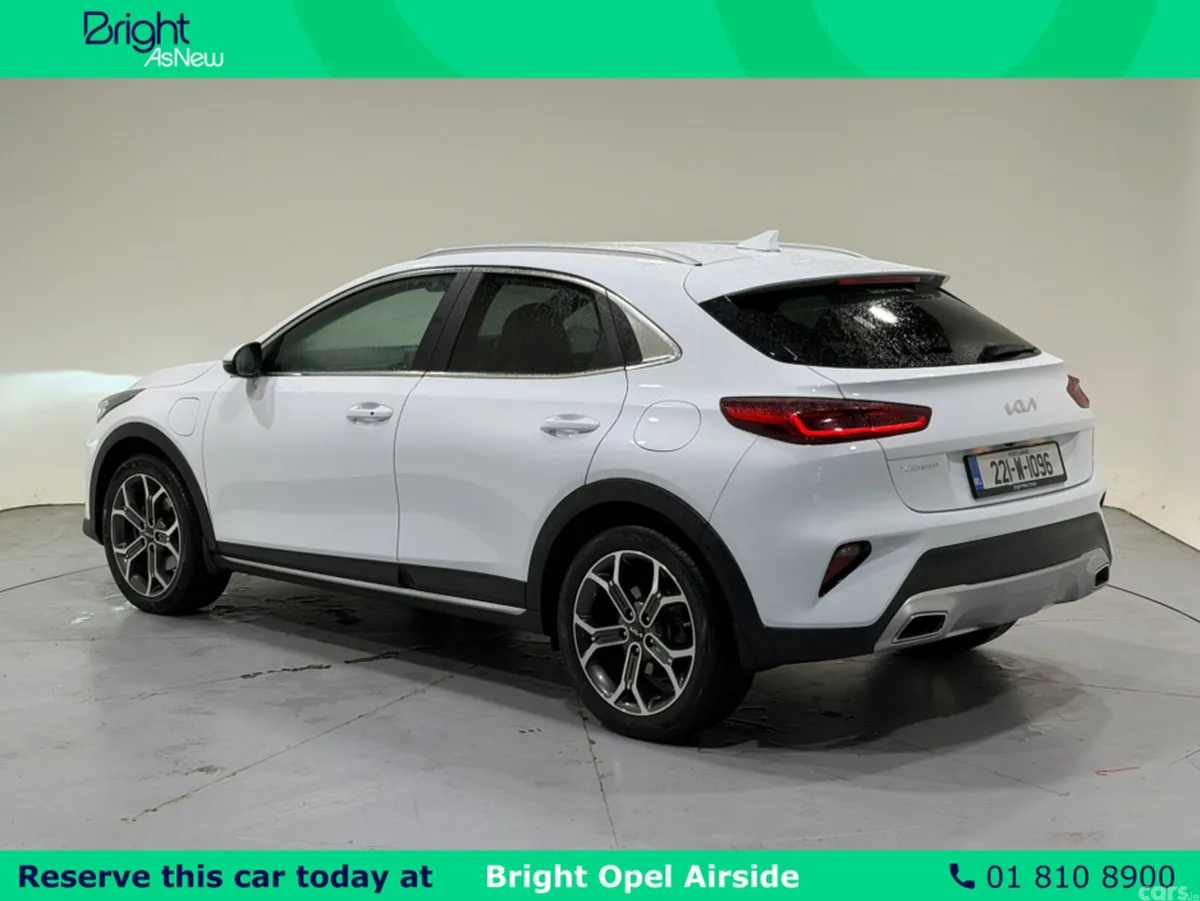 Kia XCeed Hatchback, Petrol Plug-in Hybrid, 2022, White