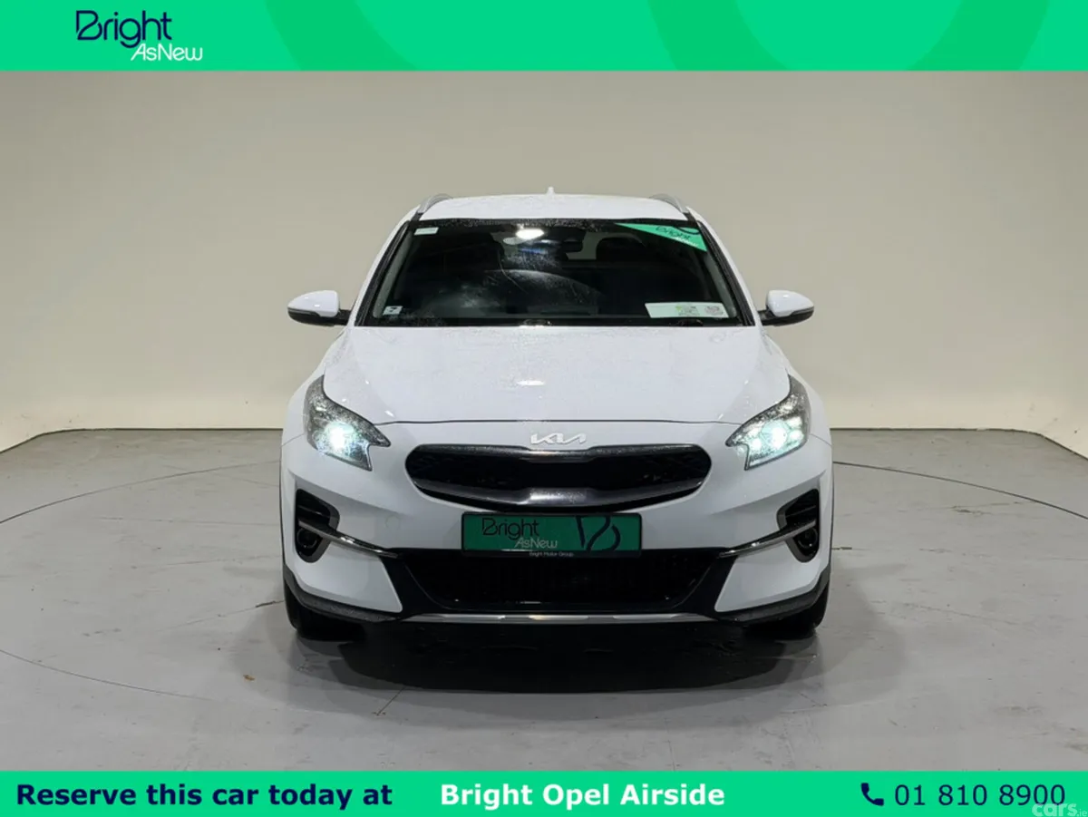Kia XCeed Hatchback, Petrol Plug-in Hybrid, 2022, White