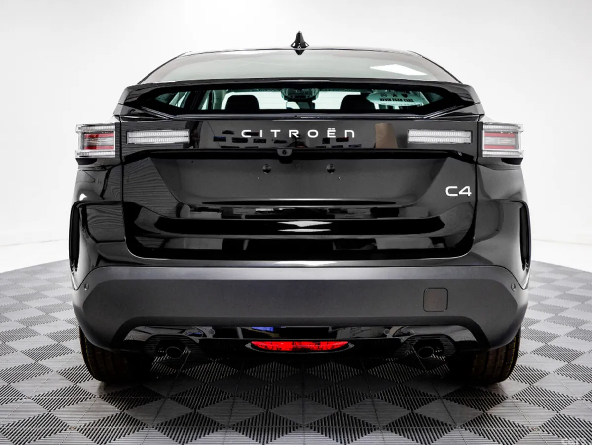 Citroen C4 Hatchback, Diesel Hybrid, 2026, Black