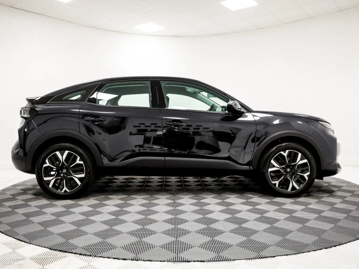Citroen C4 Hatchback, Diesel Hybrid, 2026, Black