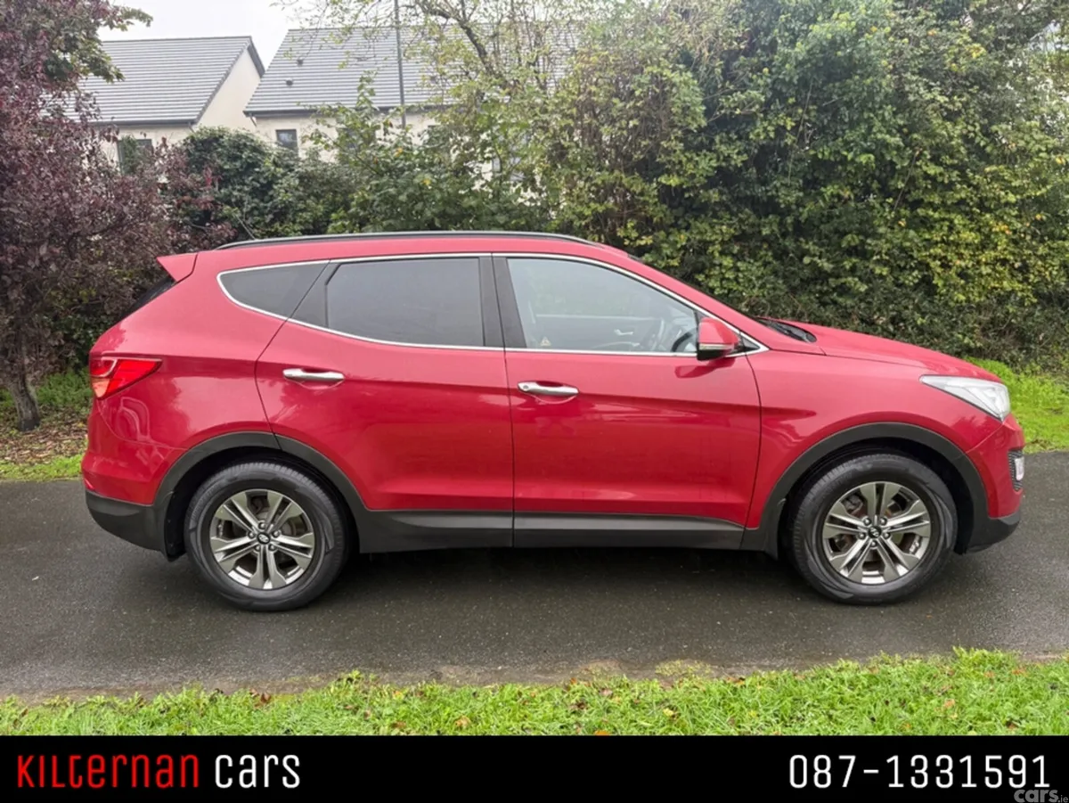 Hyundai Santa Fe SUV, Diesel, 2015, Red