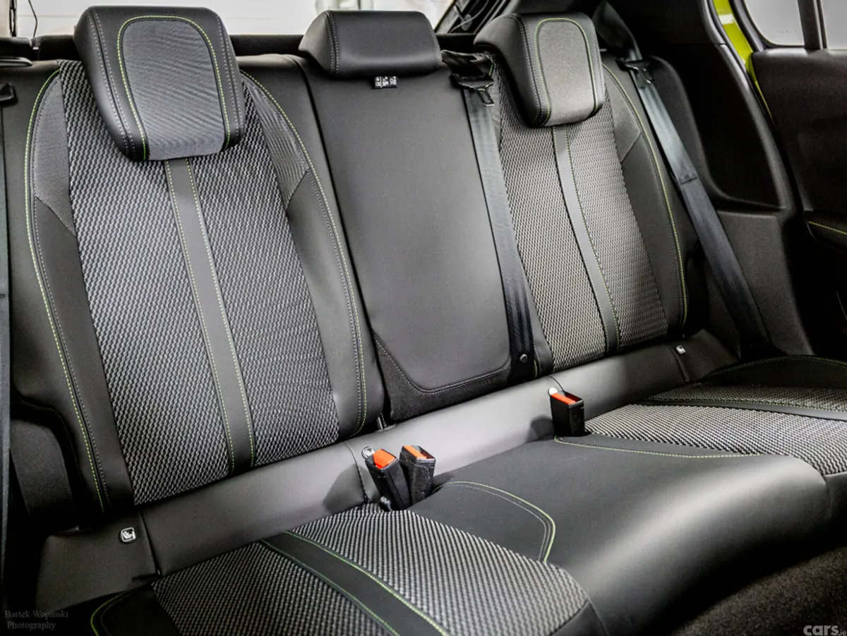 Peugeot 208 Hatchback, Electric, 2024, Yellow