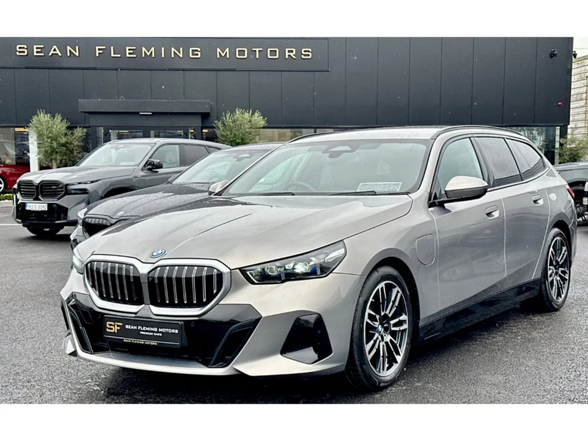 BMW 5-Series Estate, Petrol Hybrid, 2026, Grey