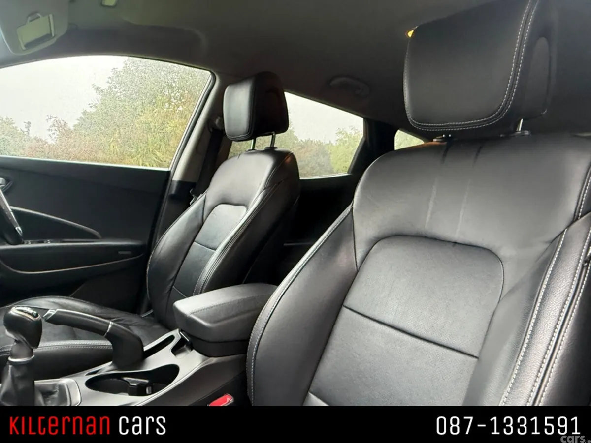 Hyundai Santa Fe SUV, Diesel, 2015, Red