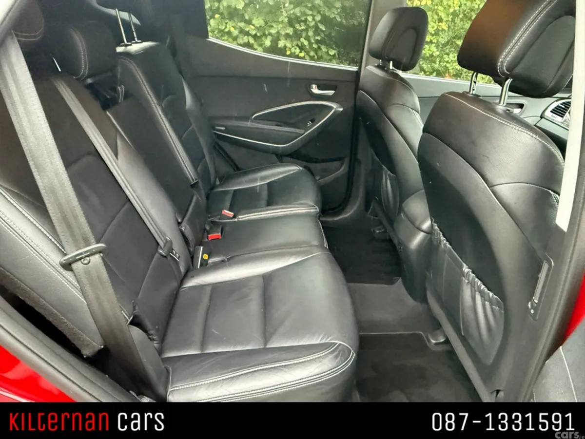 Hyundai Santa Fe SUV, Diesel, 2015, Red