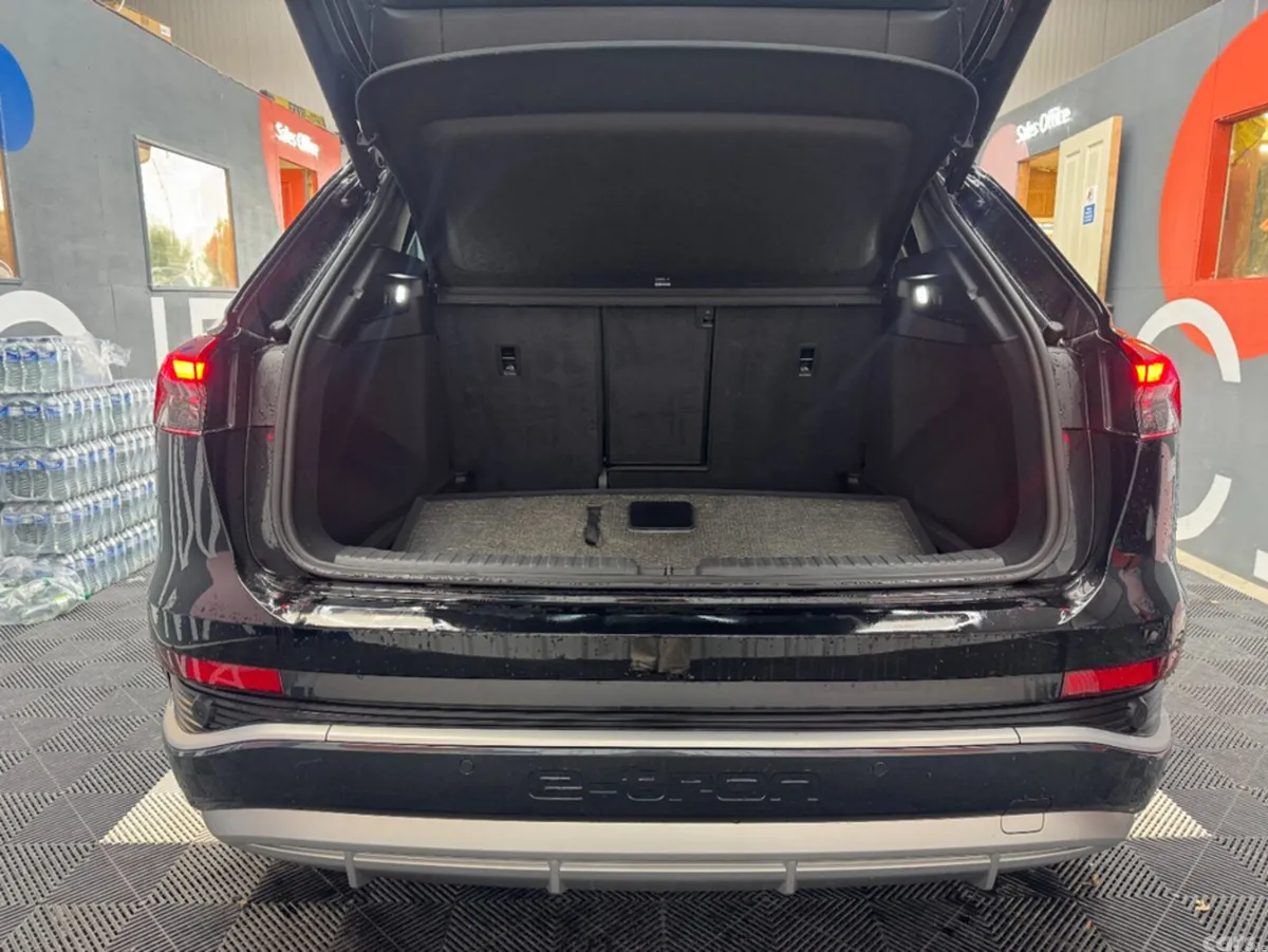 Audi Q4 e-tron SUV, Electric, 2023, Black