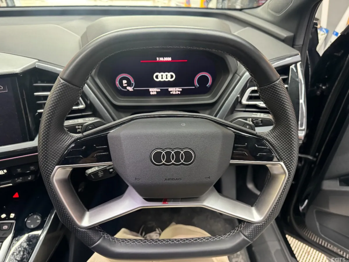 Audi Q4 e-tron SUV, Electric, 2023, Black