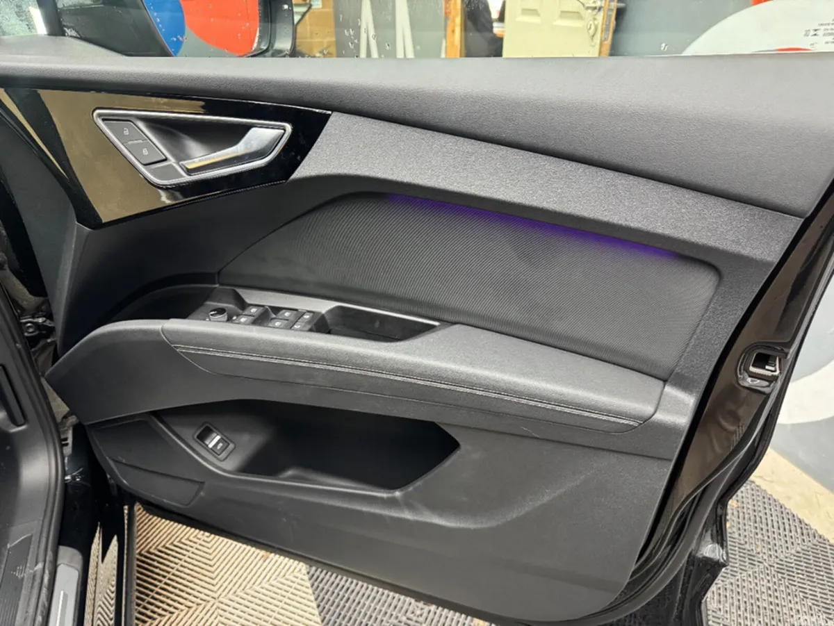 Audi Q4 e-tron SUV, Electric, 2023, Black