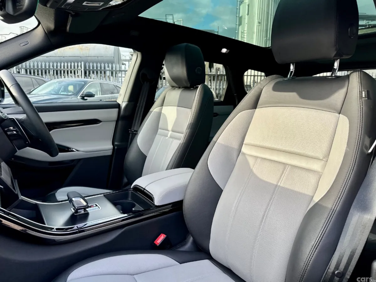 Land Rover Range Rover Evoque SUV, Petrol Plug-in Hybrid, 2026, Black