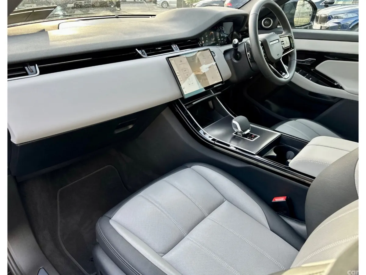 Land Rover Range Rover Evoque SUV, Petrol Plug-in Hybrid, 2026, Black