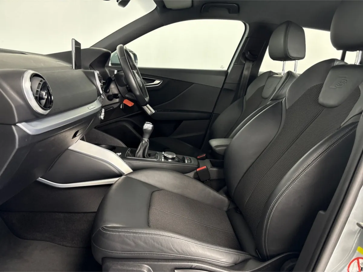 Audi Q2 Estate, Petrol, 2021, Grey