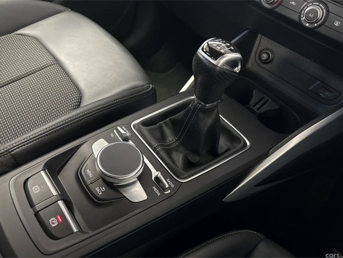 Audi Q2 Estate, Petrol, 2021, Grey