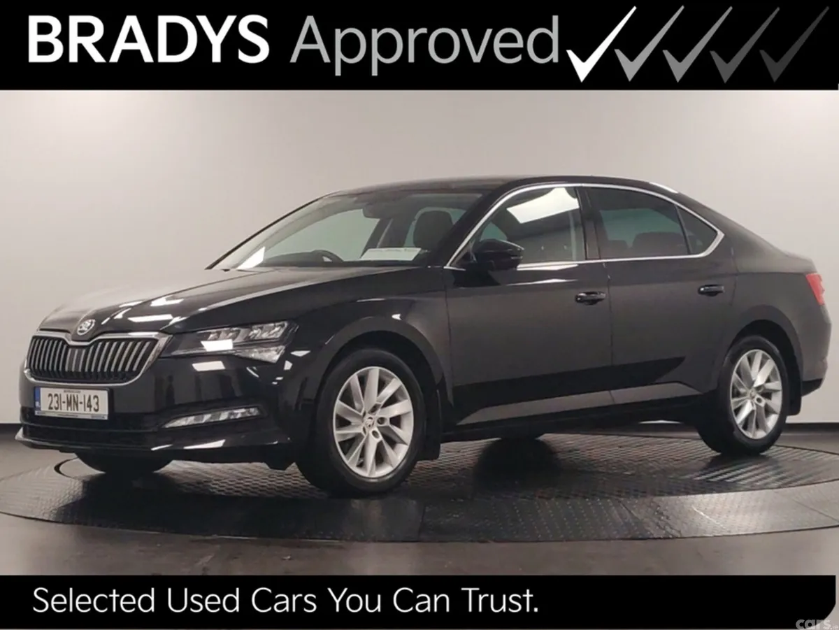 Skoda Superb Hatchback, Diesel, 2023, Black
