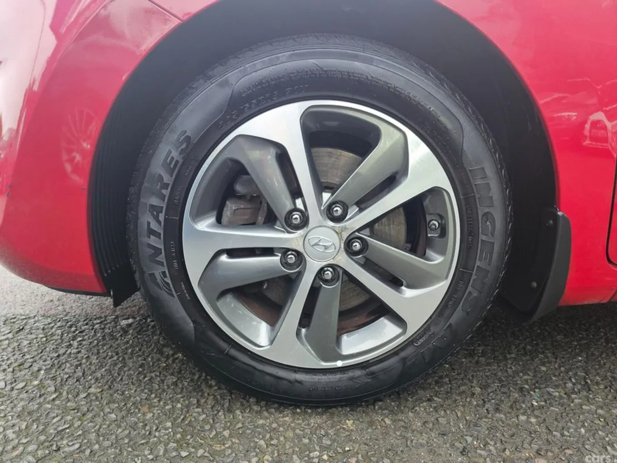 Hyundai i30 Estate, Diesel, 2015, Red