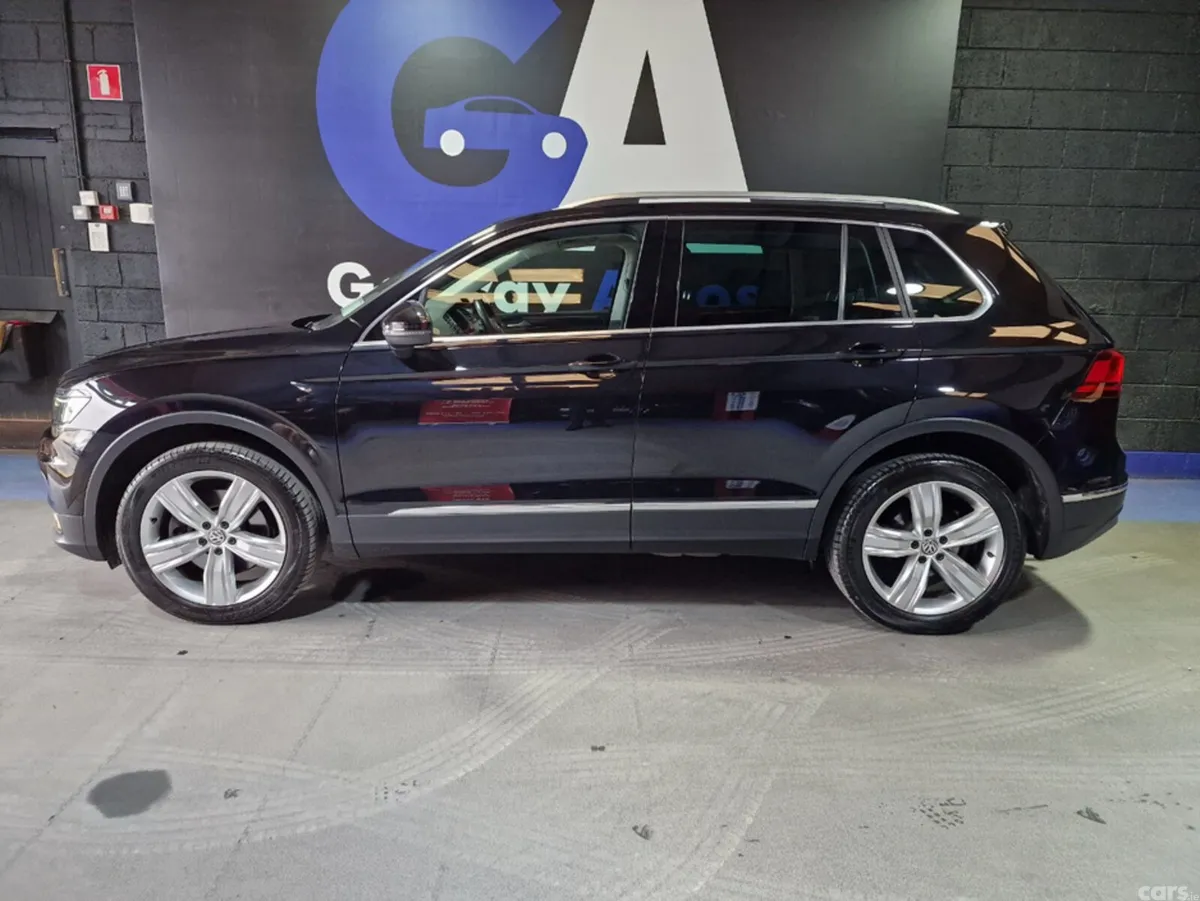 Volkswagen Tiguan SUV, Diesel, 2021, Black