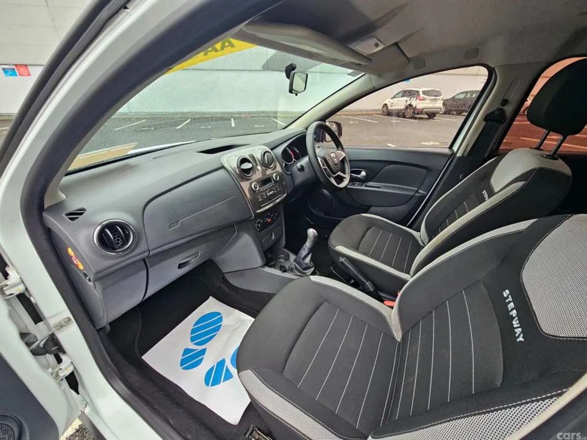 Dacia Sandero Hatchback, Petrol, 2020, White