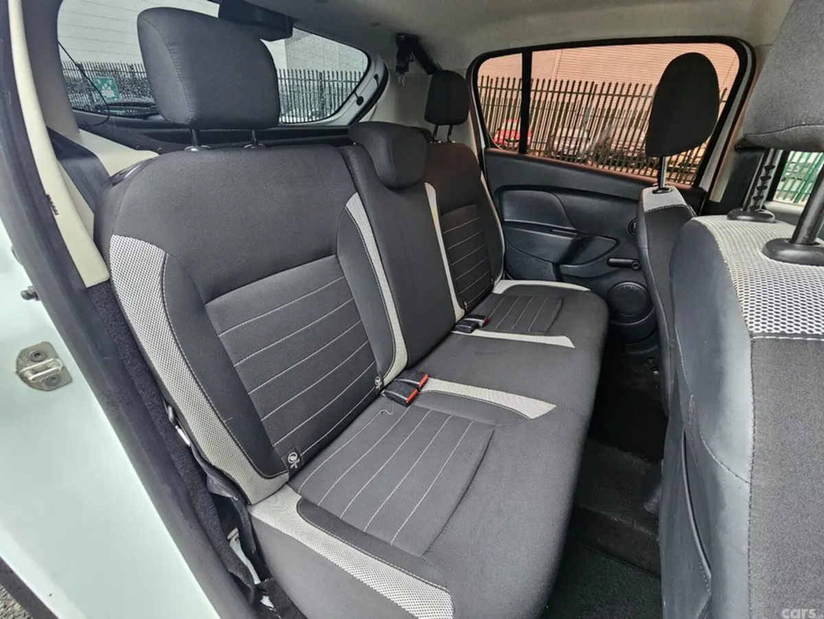 Dacia Sandero Hatchback, Petrol, 2020, White