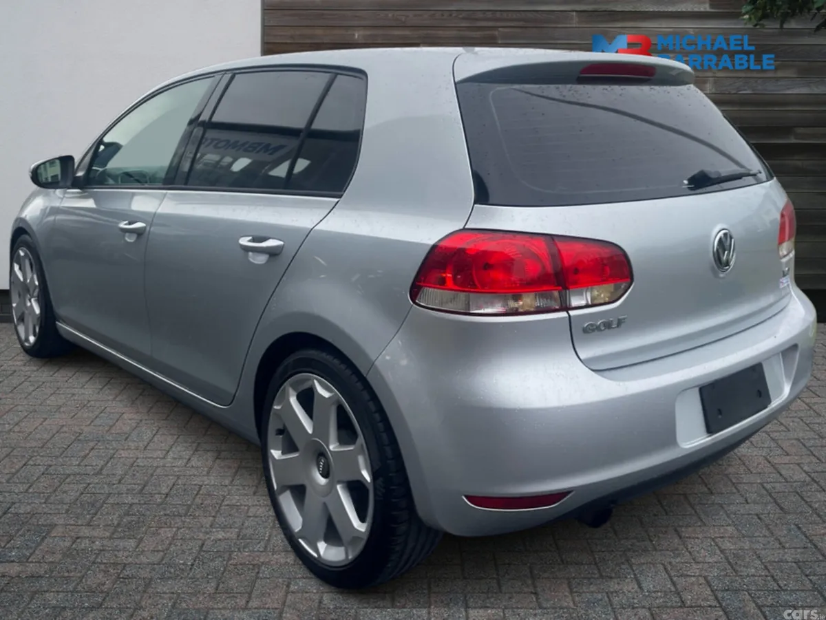 Volkswagen Golf Hatchback, Petrol, 2011, Silver