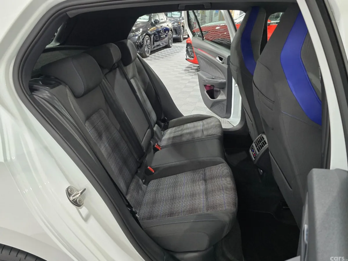 Volkswagen Golf Hatchback, Petrol Plug-in Hybrid, 2025, White