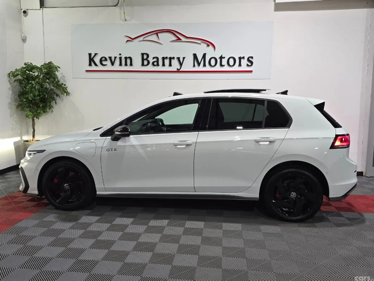 Volkswagen Golf Hatchback, Petrol Plug-in Hybrid, 2025, White