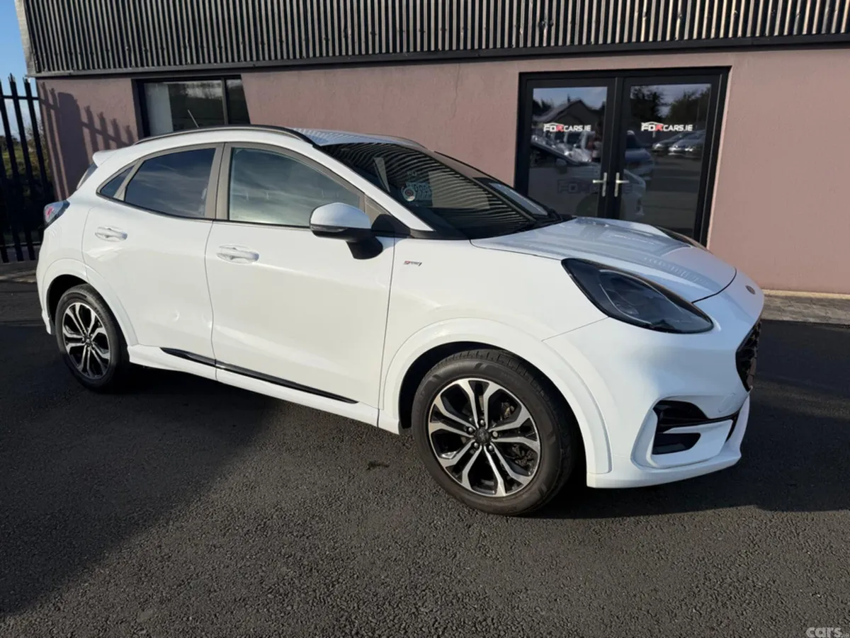 Ford Puma SUV, Petrol Hybrid, 2021, White