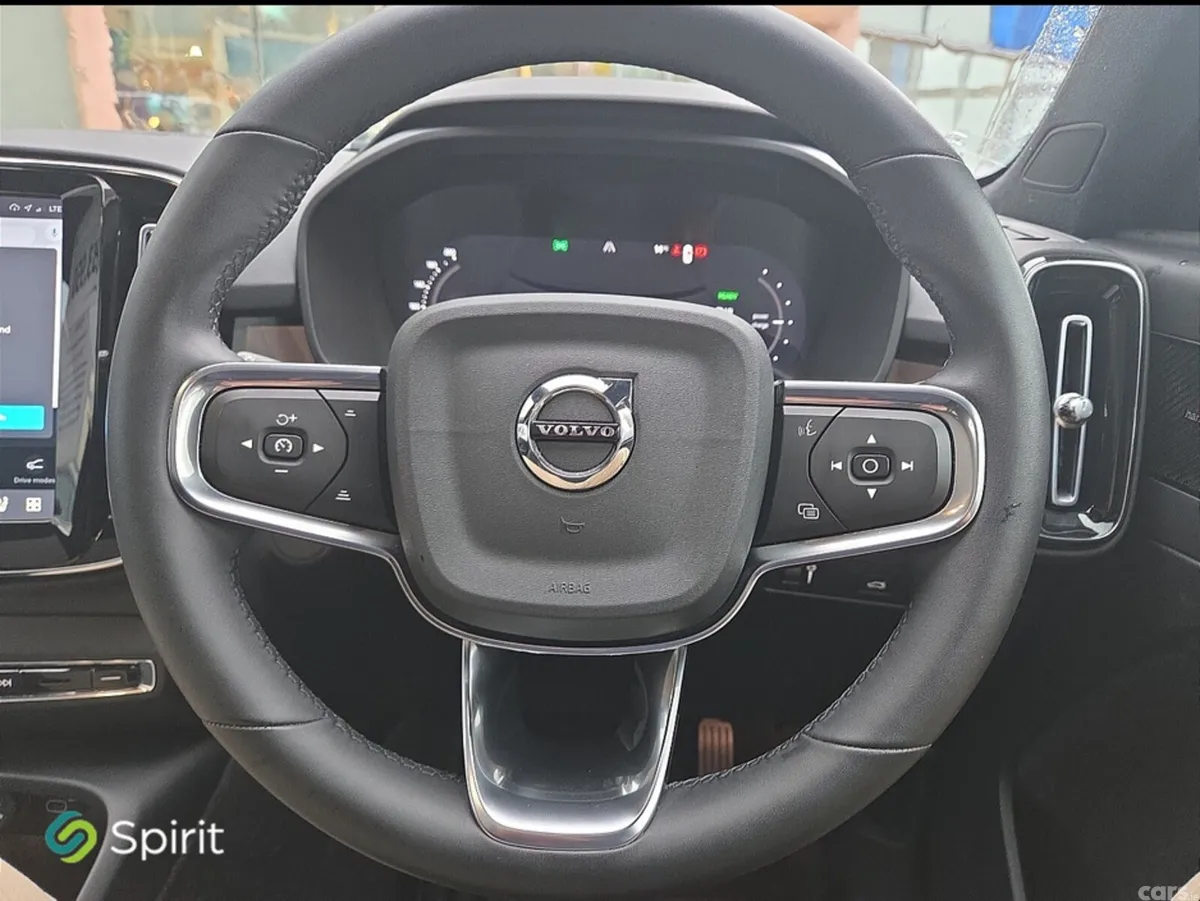 Volvo C40 SUV, Electric, 2022, Black