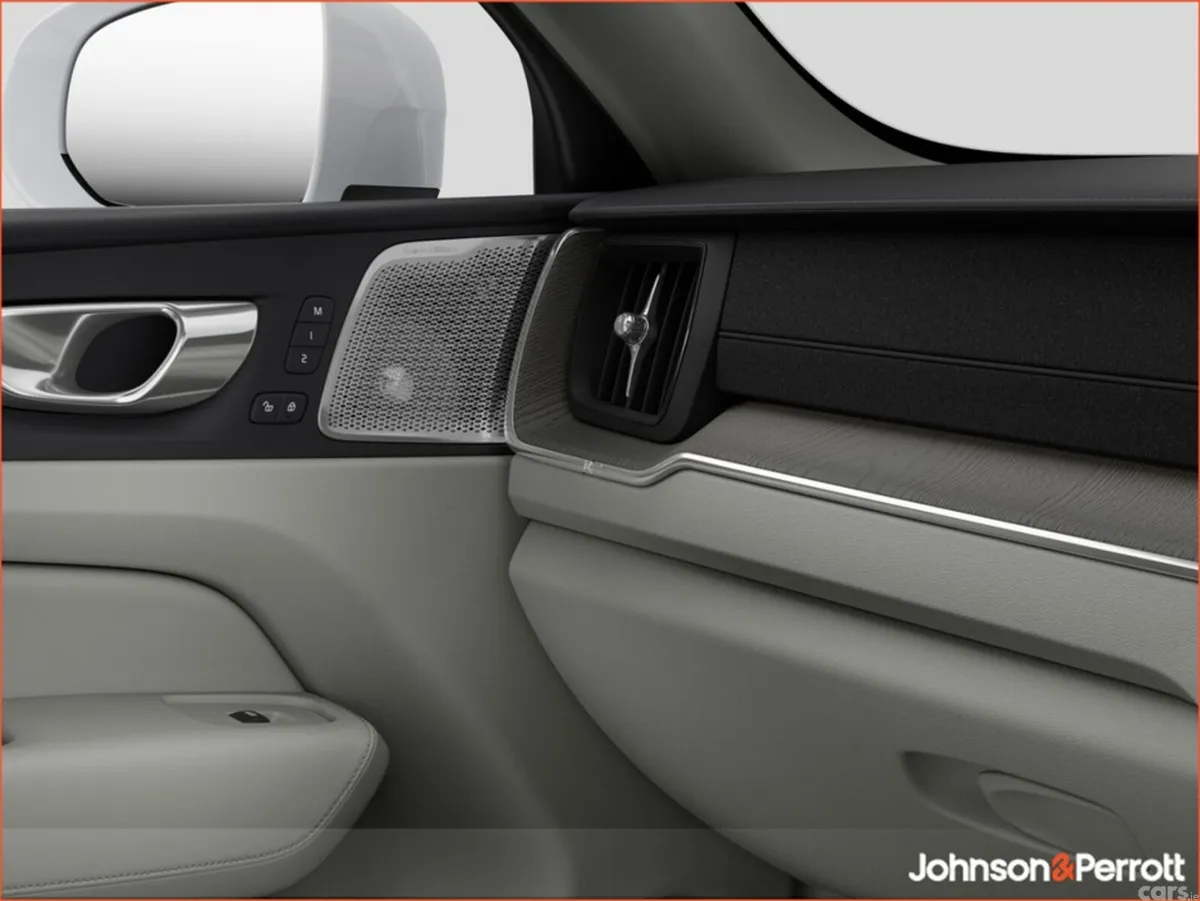 Volvo XC60 SUV, Petrol Plug-in Hybrid, 2027, White