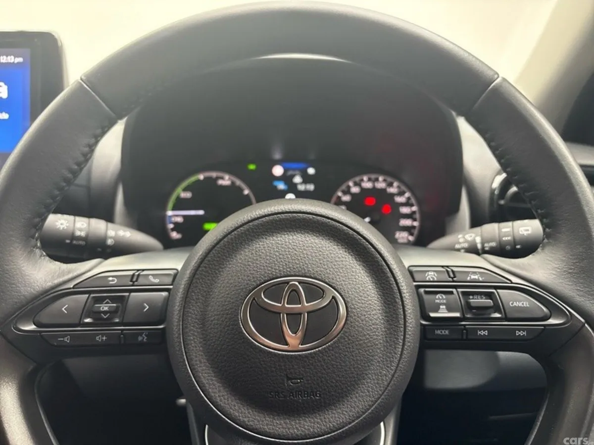 Toyota Yaris Hatchback, Petrol Hybrid, 2026, Grey