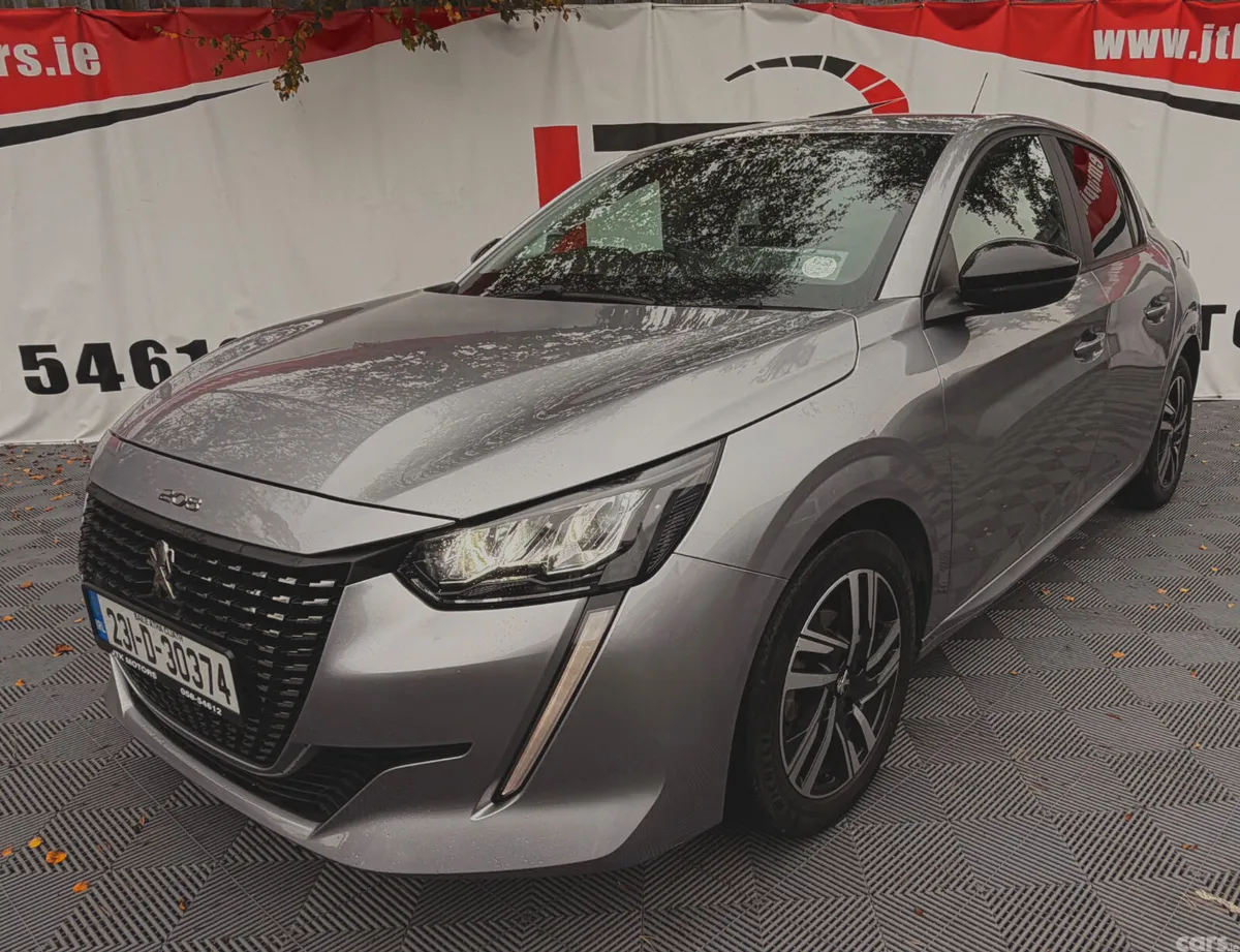 Peugeot 208 Hatchback, Petrol, 2023, Grey
