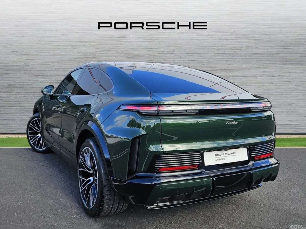 Porsche Cayenne Coupe, Electric, 2026, Green
