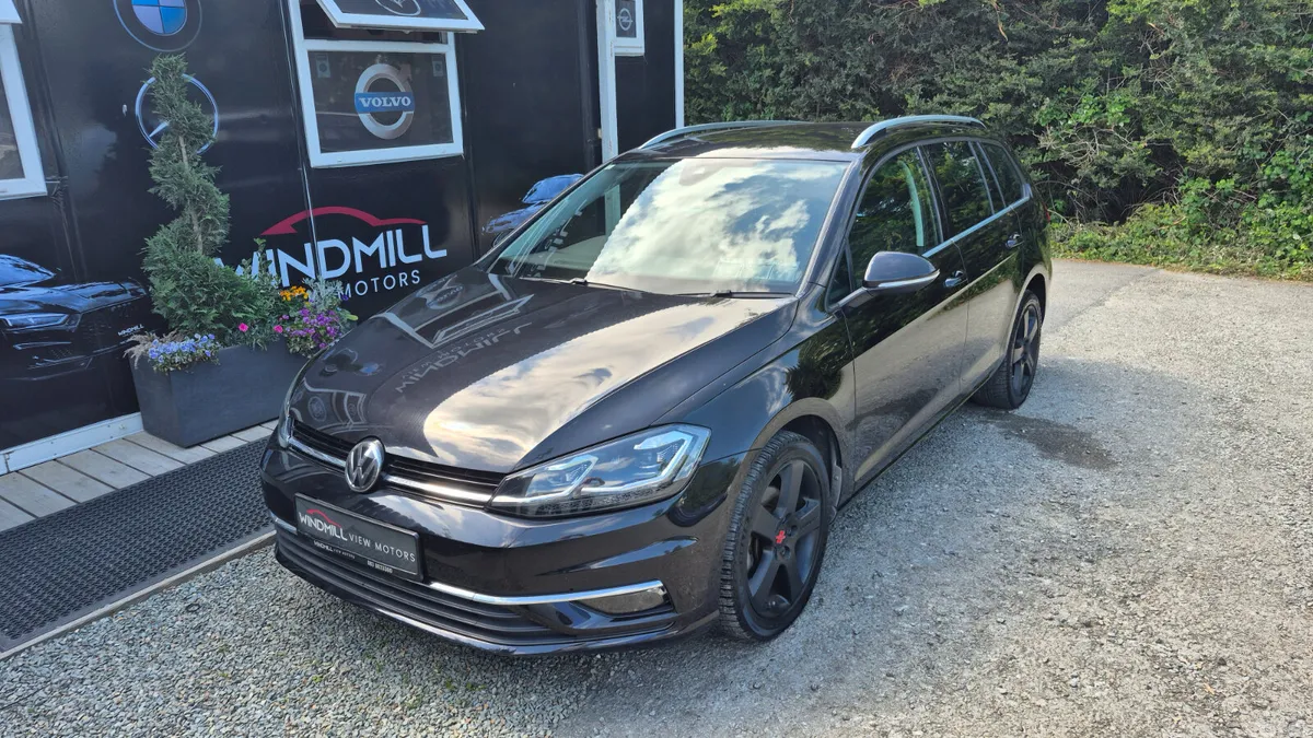 Volkswagen Golf Estate, Petrol, 2019, Black
