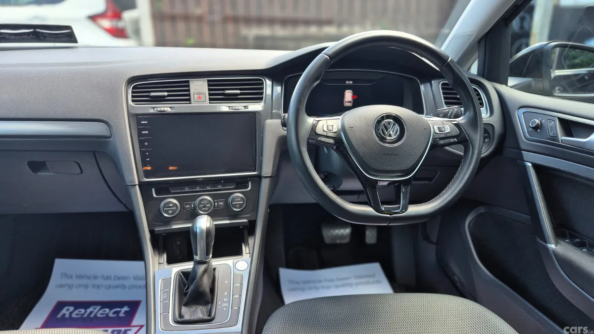 Volkswagen Golf Estate, Petrol, 2019, Black