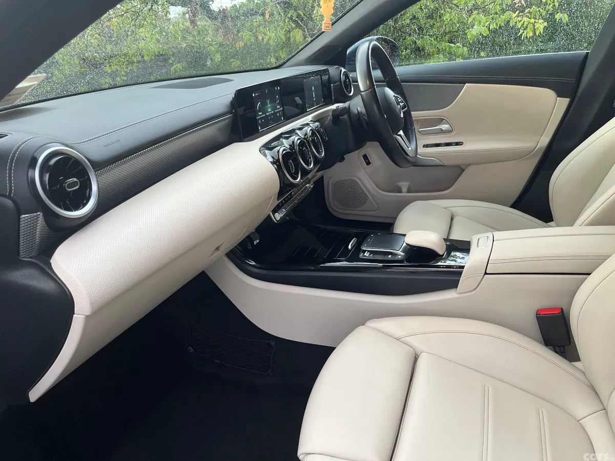 Mercedes-Benz CLA Saloon, Diesel, 2020, Blue