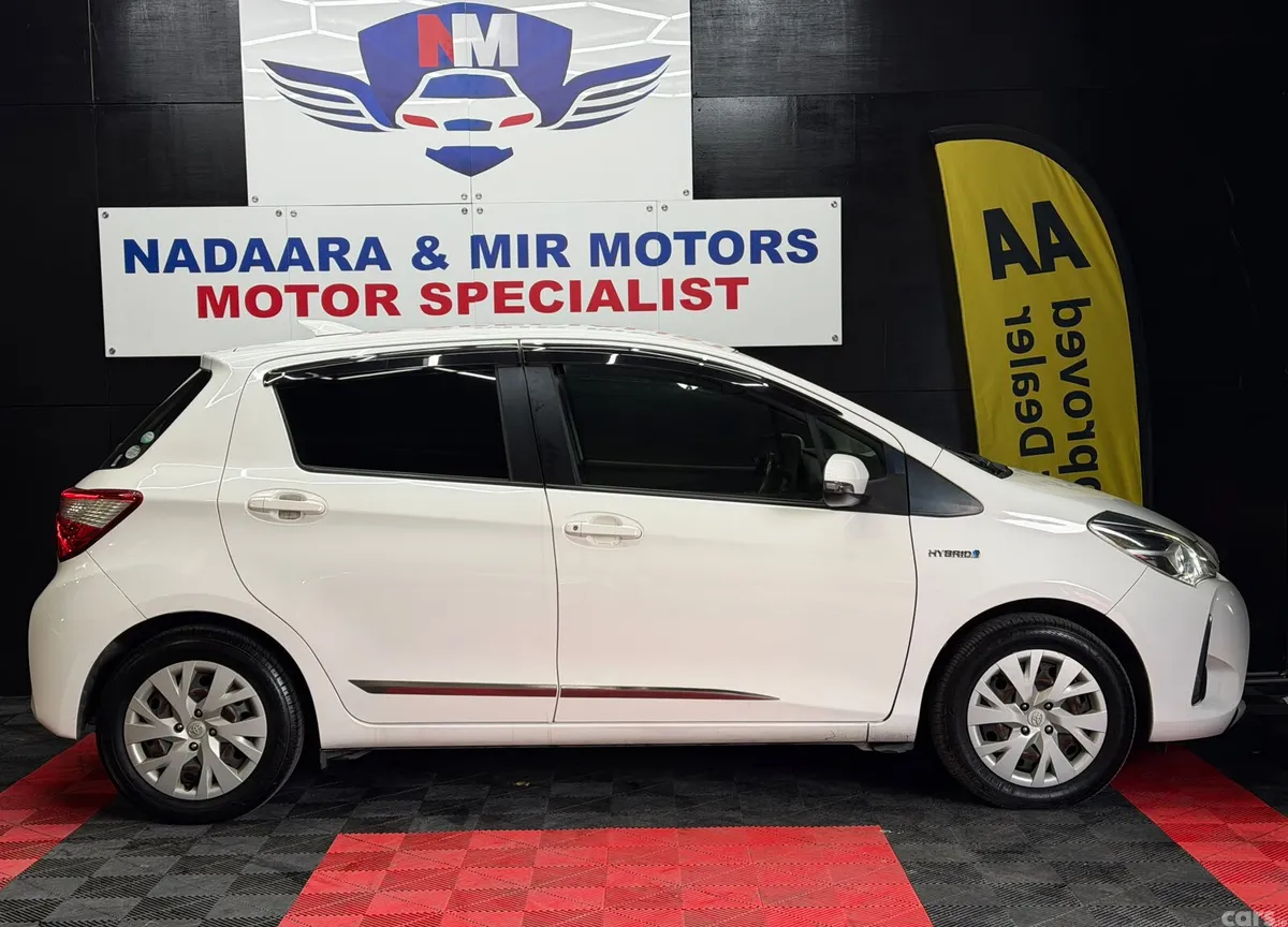 Toyota Vitz Hatchback, Petrol Hybrid, 2017, White