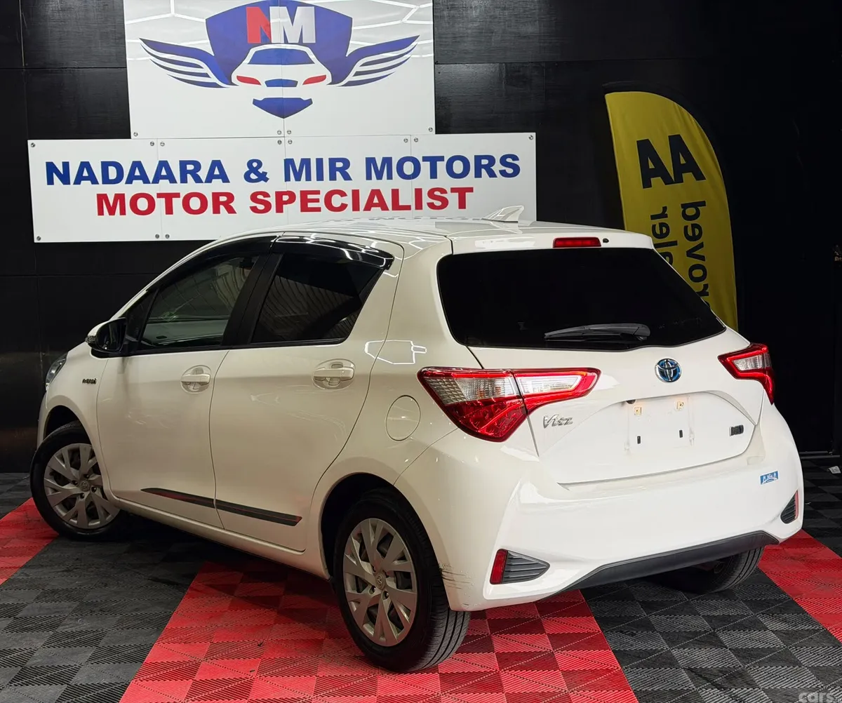 Toyota Vitz Hatchback, Petrol Hybrid, 2017, White