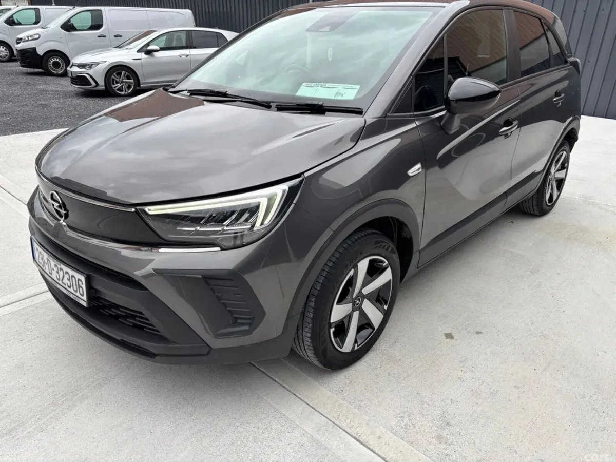 Opel Crossland SUV, Diesel, 2023, Grey