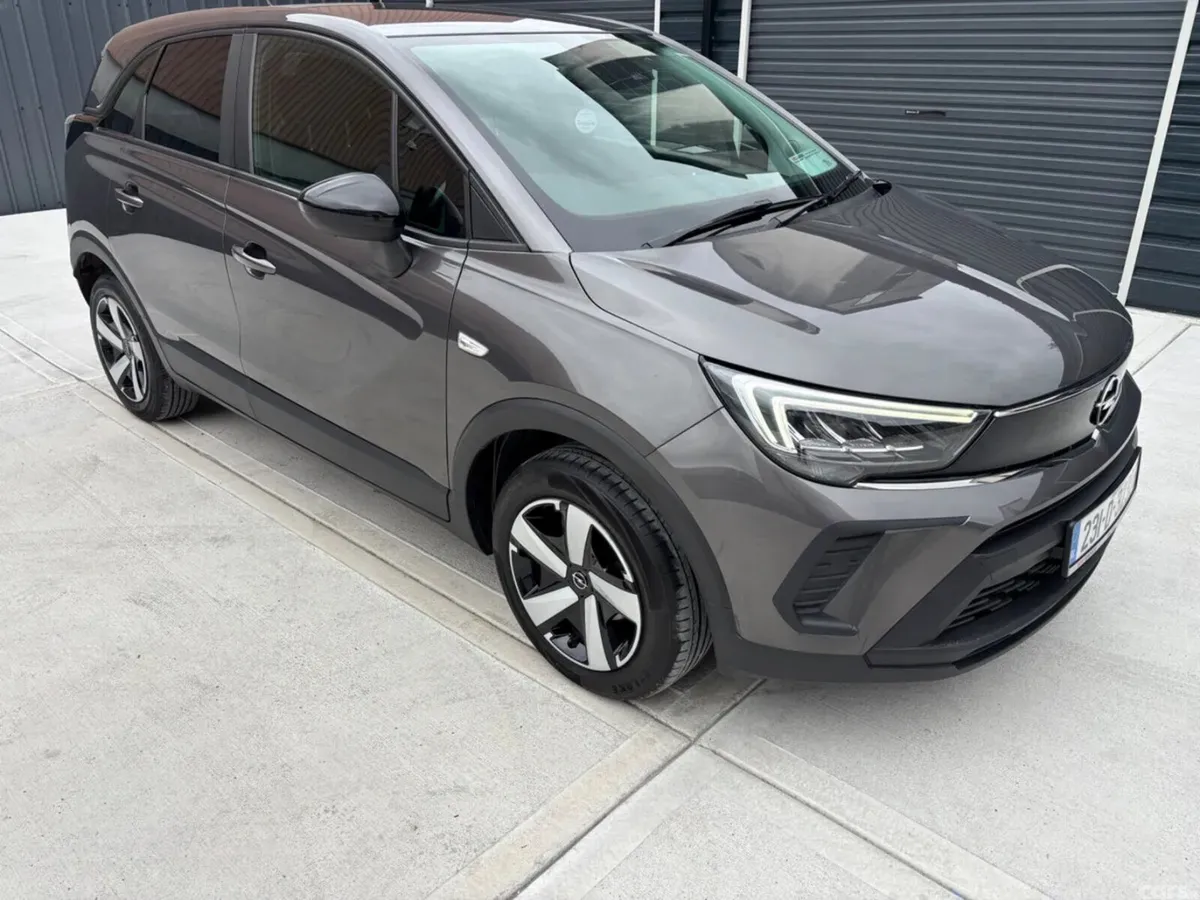 Opel Crossland SUV, Diesel, 2023, Grey
