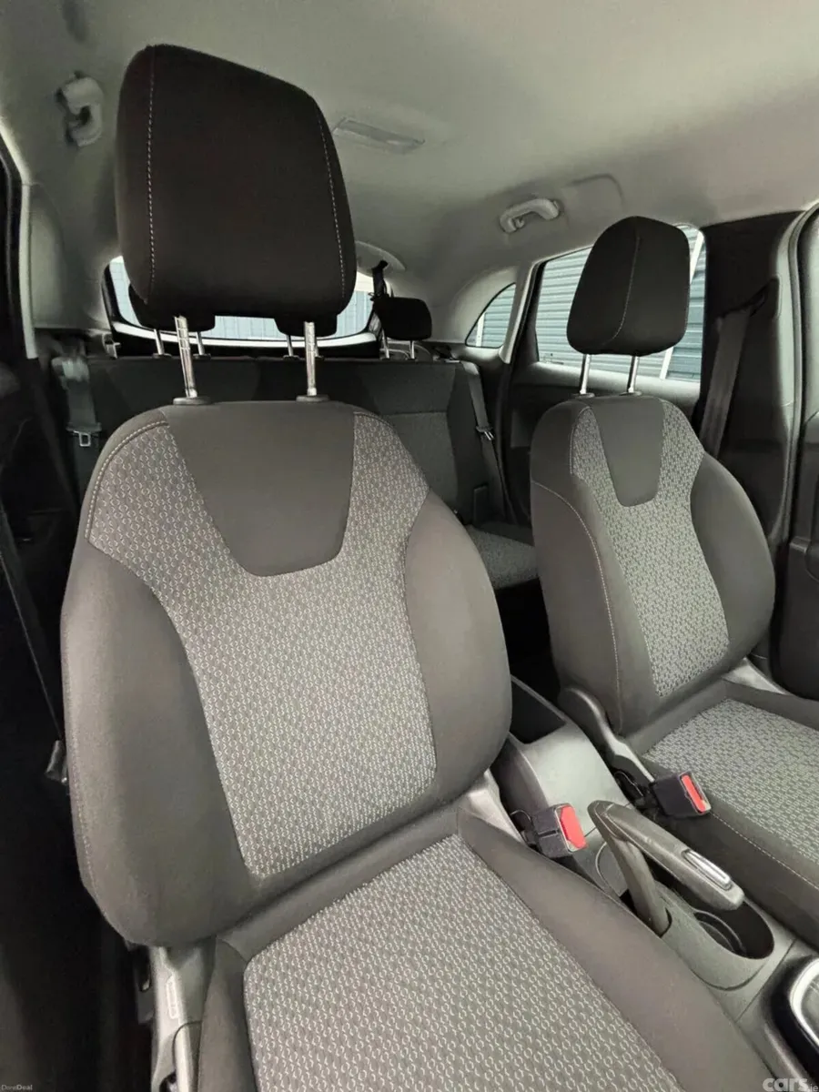 Opel Crossland SUV, Diesel, 2023, Grey