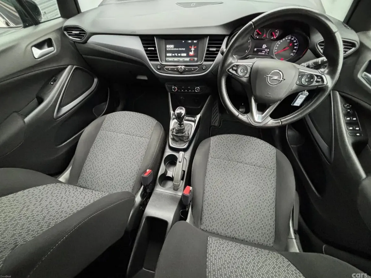 Opel Crossland SUV, Diesel, 2023, Grey