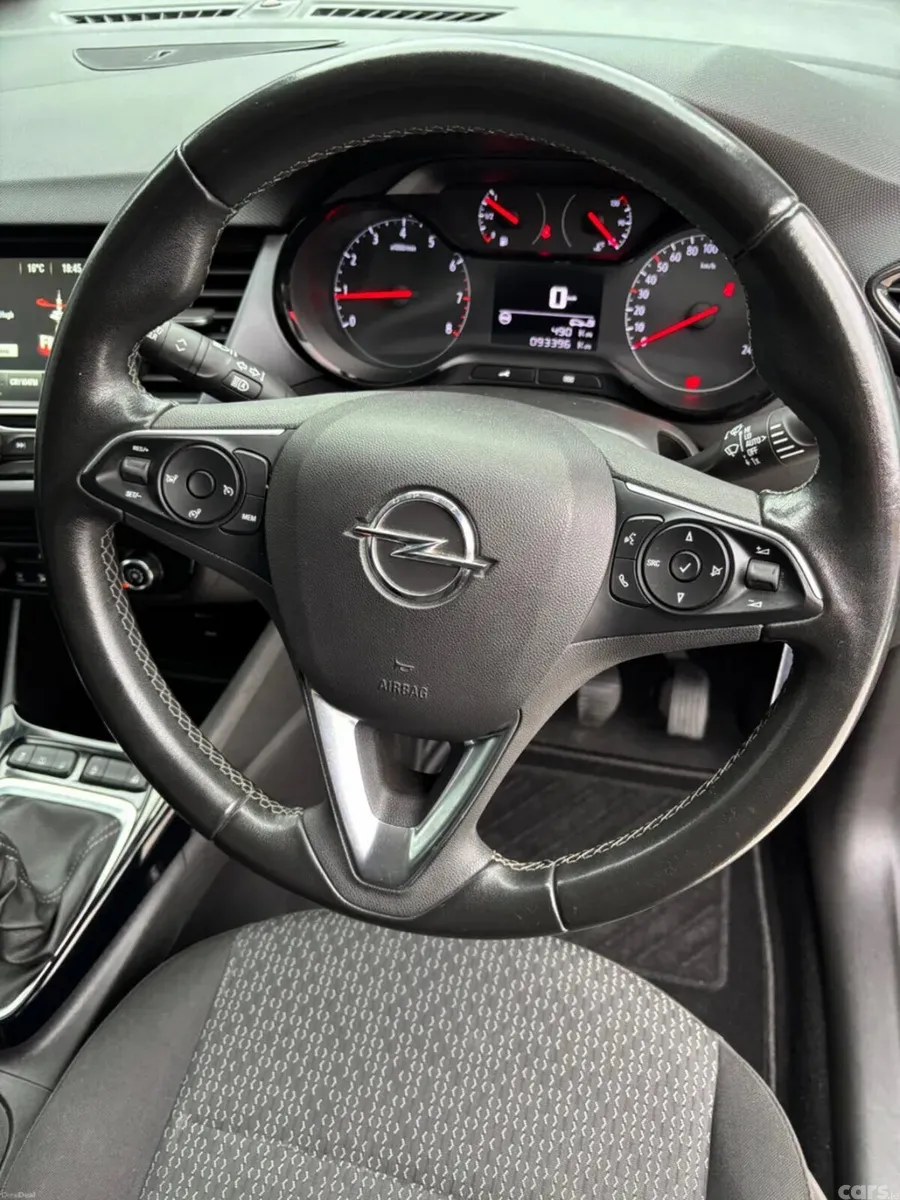 Opel Crossland SUV, Diesel, 2023, Grey