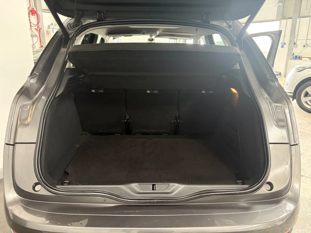 Citroen C4 Hatchback, Diesel, 2018, Grey