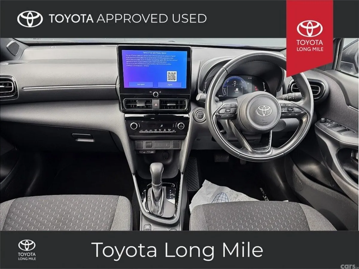 Toyota Yaris Cross Hatchback, Petrol Hybrid, 2025, Blue
