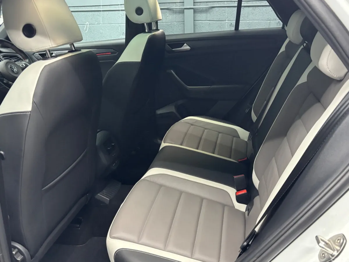 Volkswagen T-Roc SUV, Petrol, 2022, White