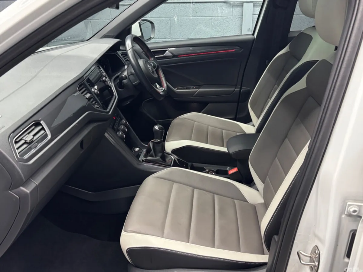 Volkswagen T-Roc SUV, Petrol, 2022, White