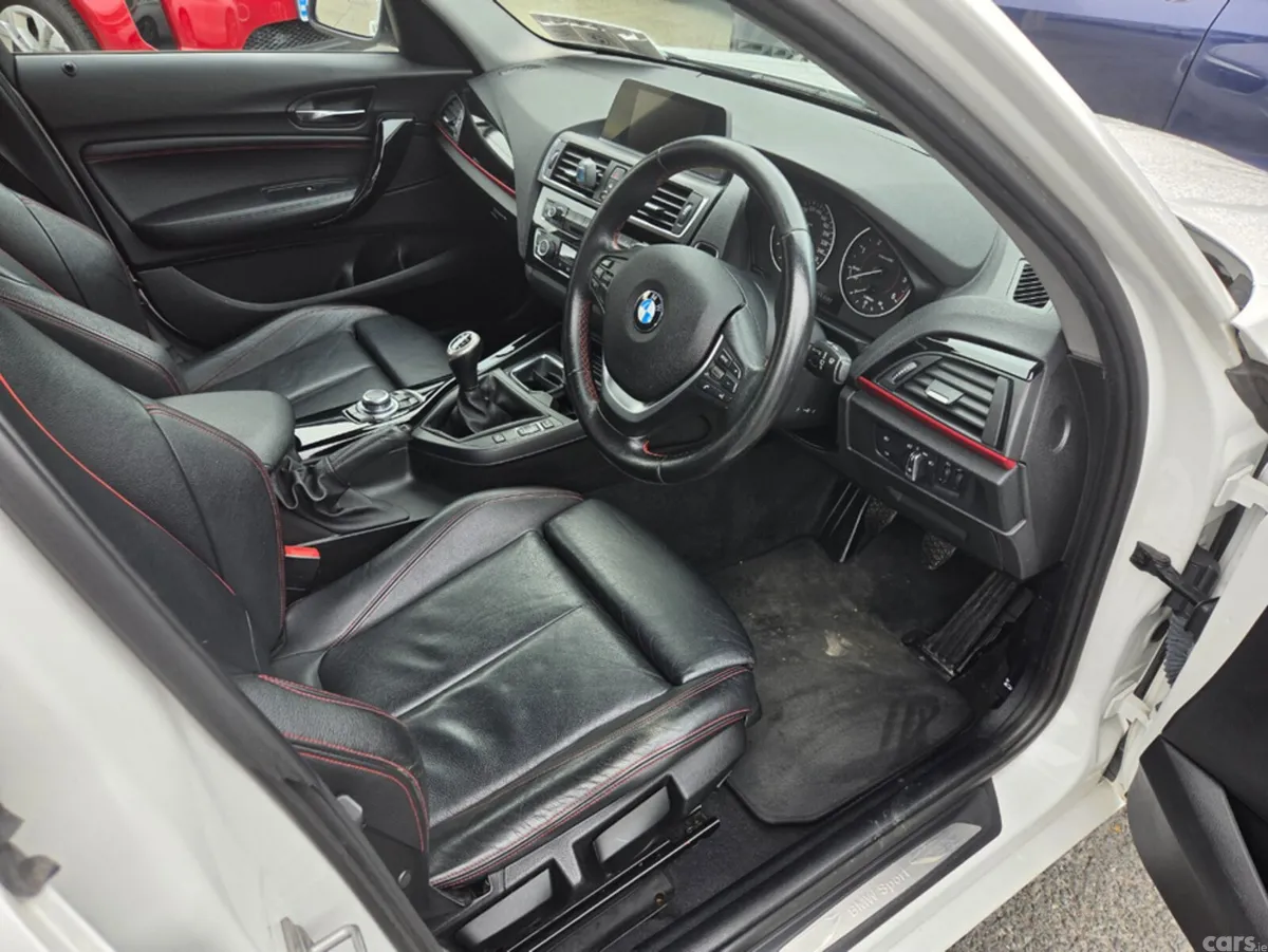 BMW 1-Series Hatchback, Diesel, 2015, White
