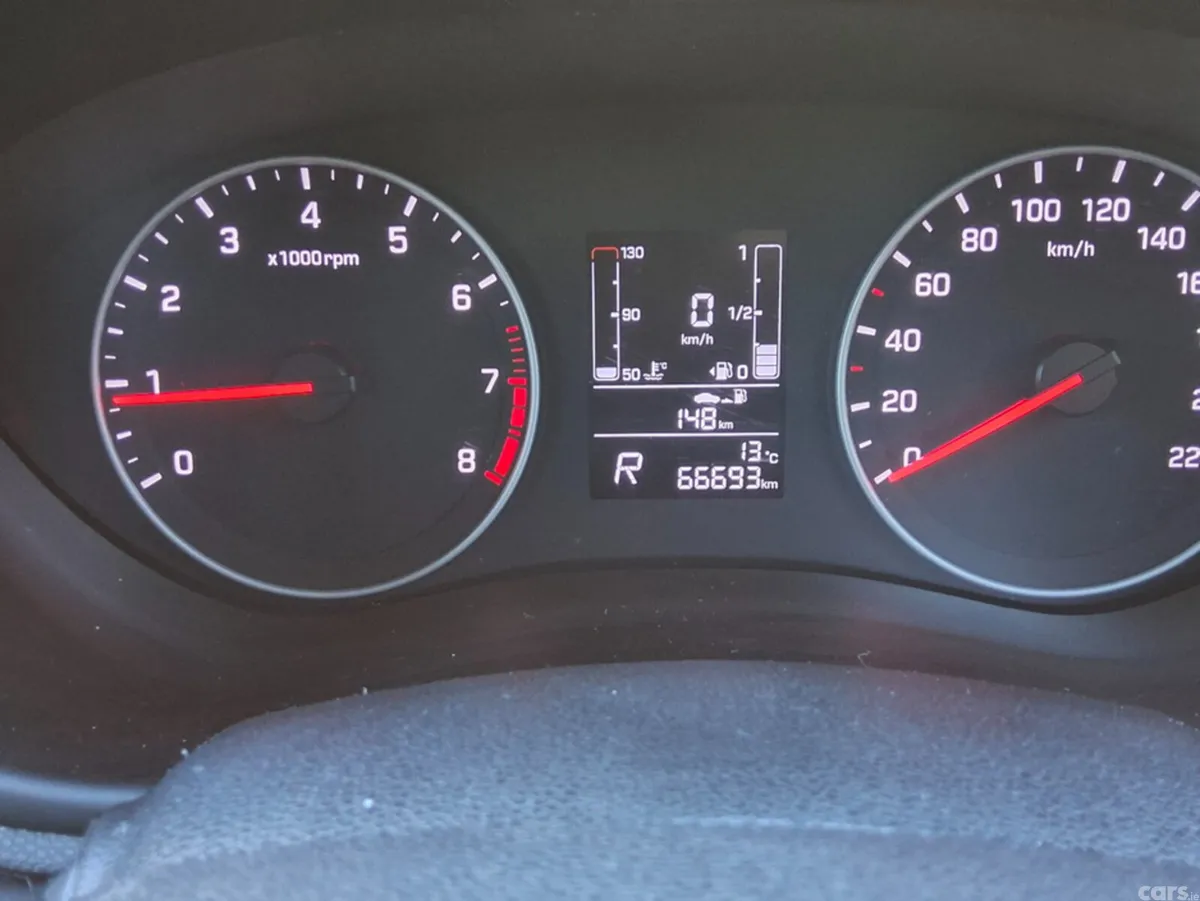Hyundai i20 Hatchback, Petrol, 2019, Red