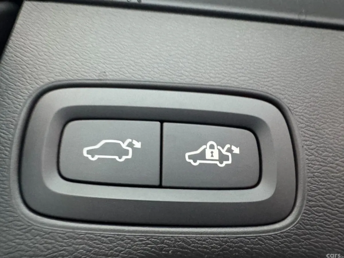 Volvo XC60 SUV, Petrol Plug-in Hybrid, 2024, White