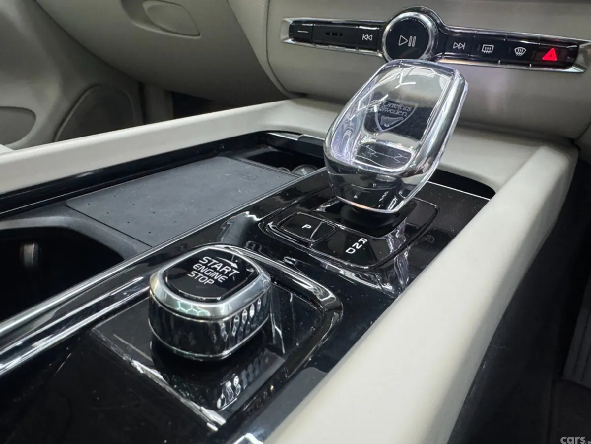 Volvo XC60 SUV, Petrol Plug-in Hybrid, 2024, White